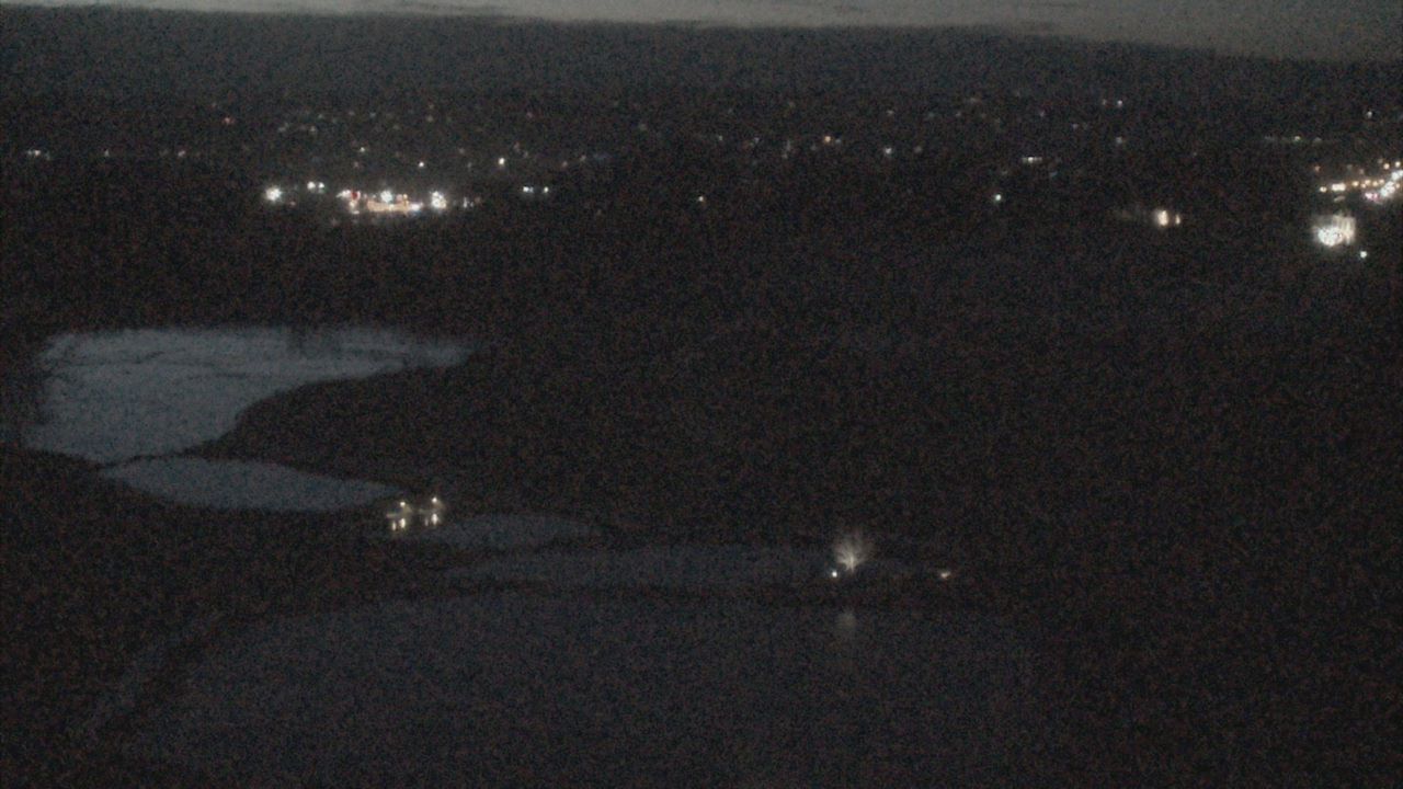 Thumbnail for current weather camera view from The Club at Nevillewood in Collier Township, Pennsylvania