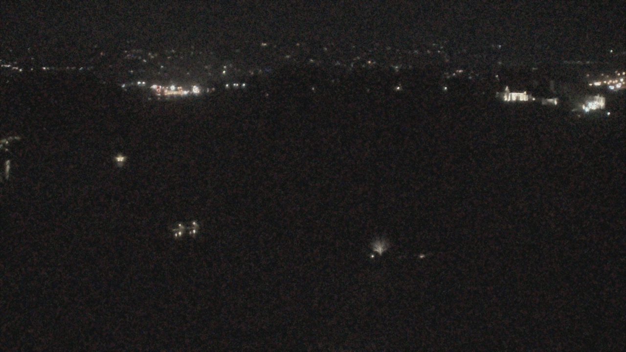 Thumbnail for current weather camera view from The Club at Nevillewood in Collier Township, Pennsylvania