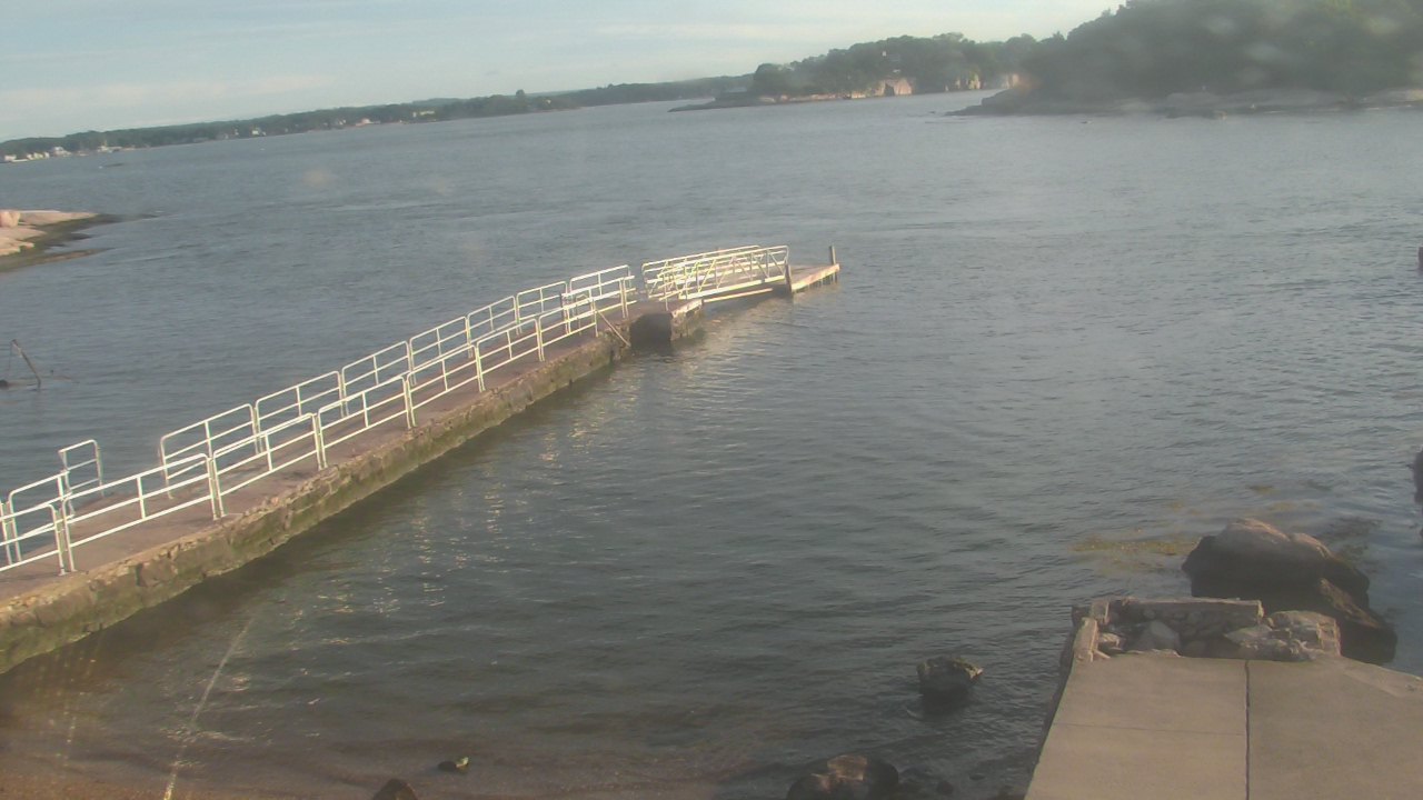 Thumbnail for current weather camera view from Outer Island Education and Research in Branford, Connecticut