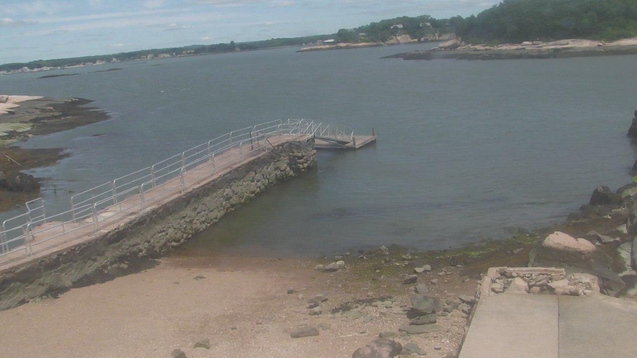 Thumbnail for current weather camera view from Outer Island Education and Research in Branford, Connecticut