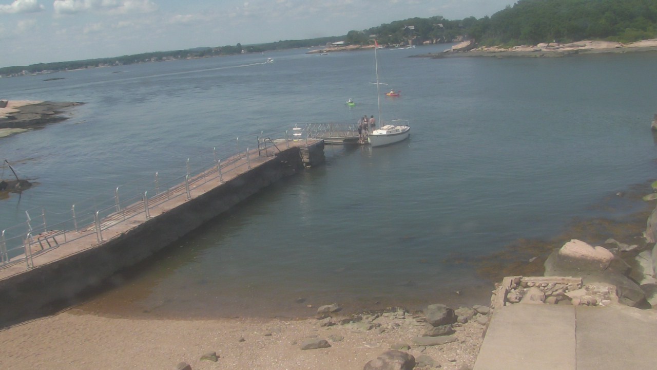 Thumbnail for current weather camera view from Outer Island Education and Research in Branford, Connecticut