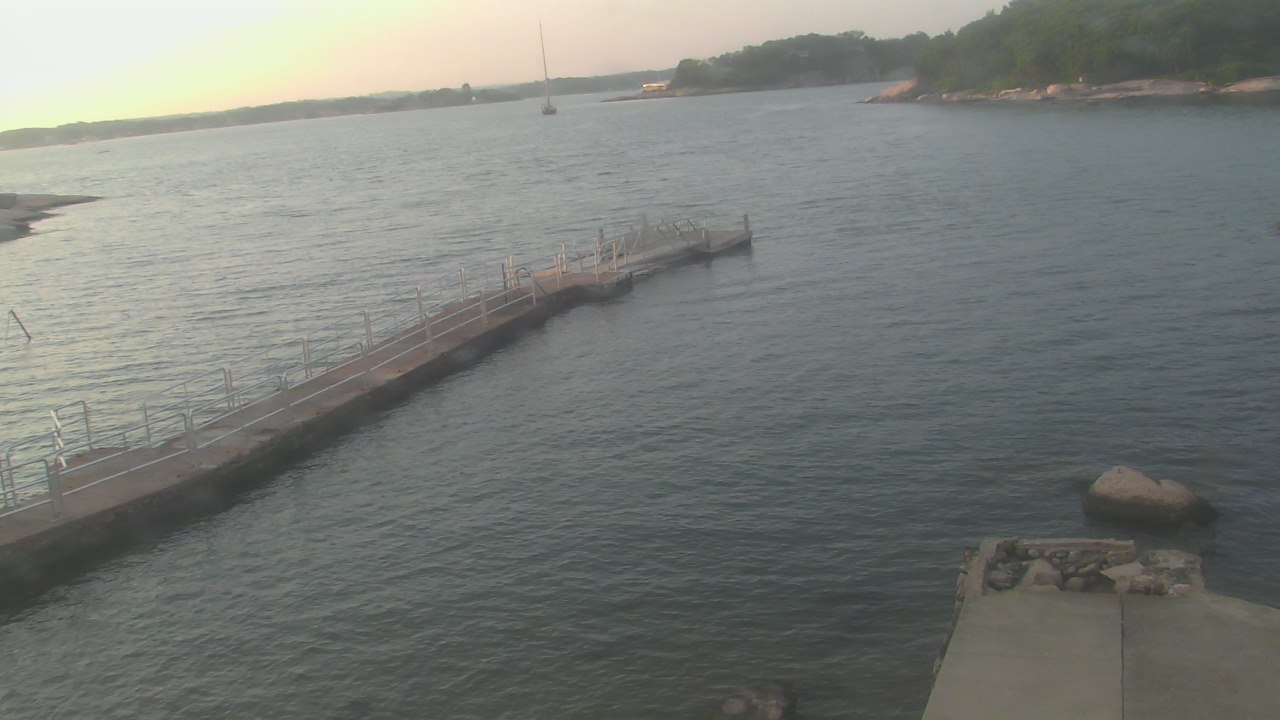 Thumbnail for current weather camera view from Outer Island Education and Research in Branford, Connecticut