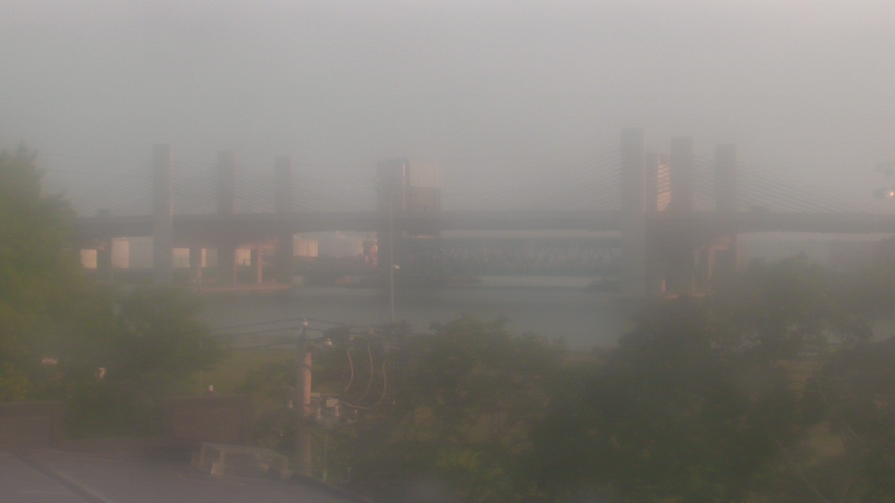 Thumbnail for current weather camera view from Cold Spring School in New Haven, Connecticut