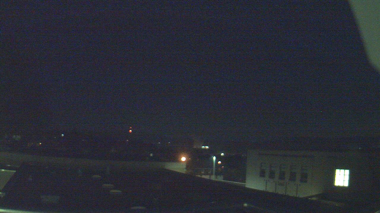 Thumbnail for current weather camera view from Roy A Hunt Elementary School in Arnold, Pennsylvania