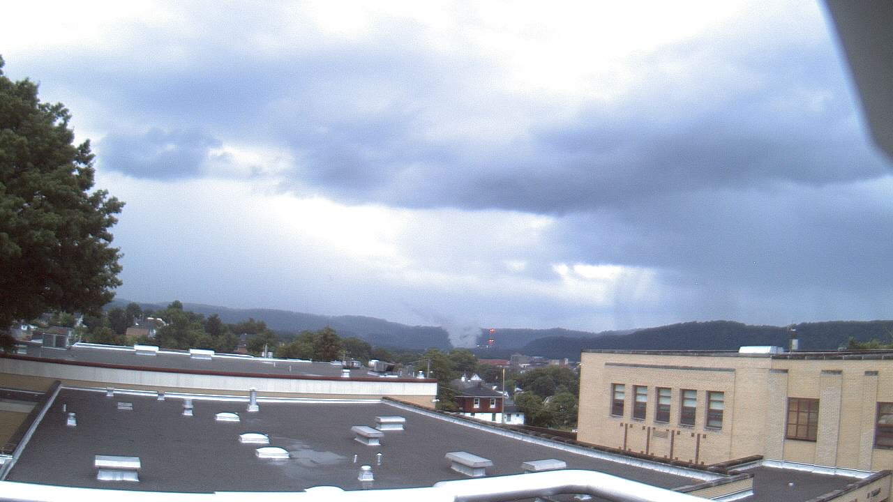 Thumbnail for current weather camera view from Roy A Hunt Elementary School in Arnold, Pennsylvania