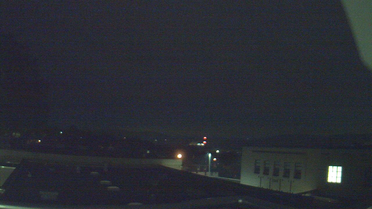 Thumbnail for current weather camera view from Roy A Hunt Elementary School in Arnold, Pennsylvania