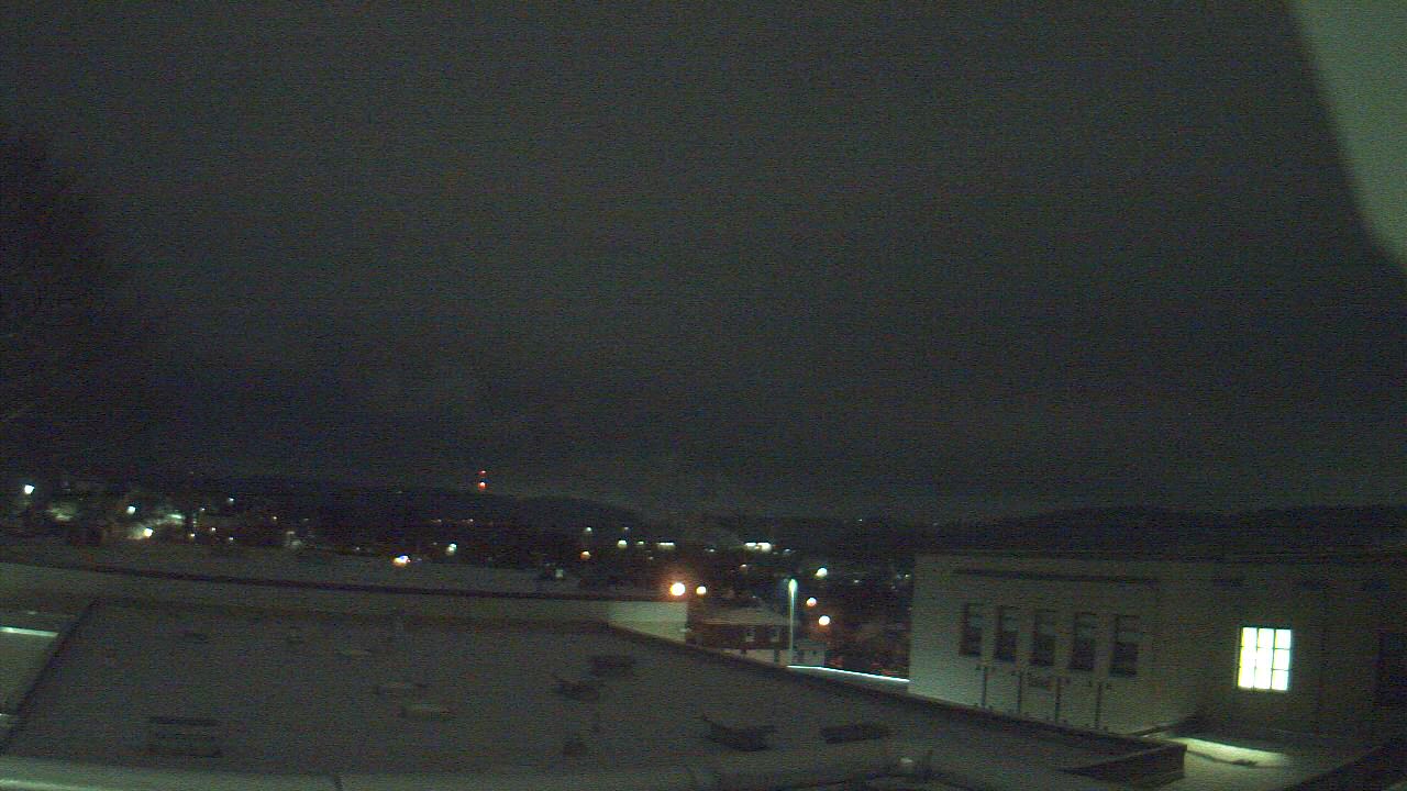 Thumbnail for current weather camera view from Roy A Hunt Elementary School in Arnold, Pennsylvania