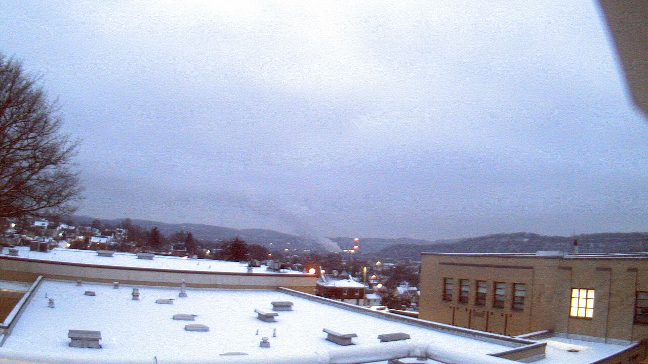 Thumbnail for current weather camera view from Roy A Hunt Elementary School in Arnold, Pennsylvania