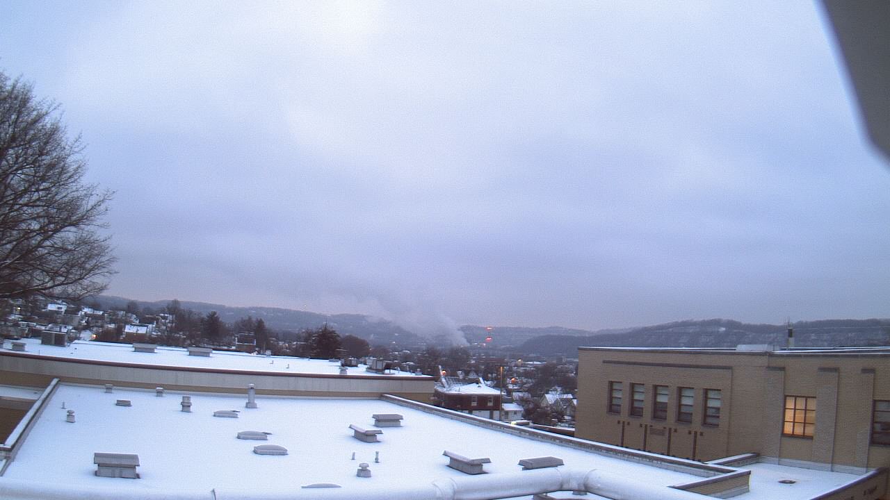 Thumbnail for current weather camera view from Roy A Hunt Elementary School in Arnold, Pennsylvania