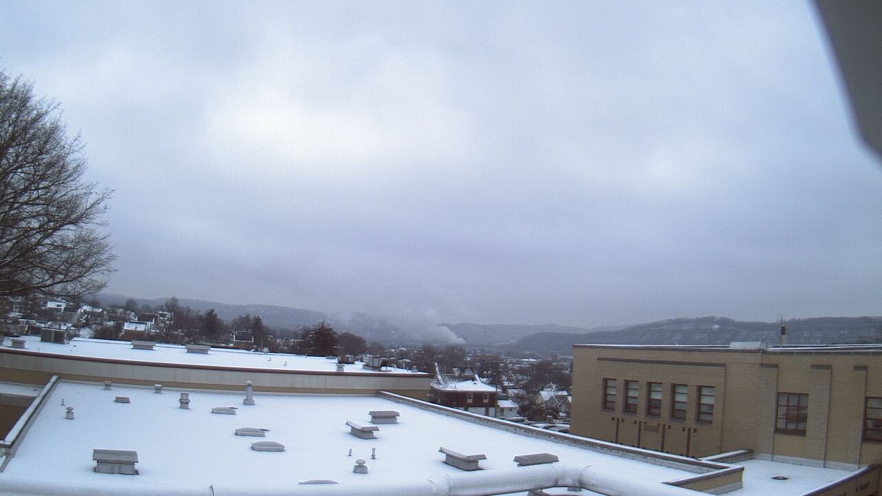 Thumbnail for current weather camera view from Roy A Hunt Elementary School in Arnold, Pennsylvania