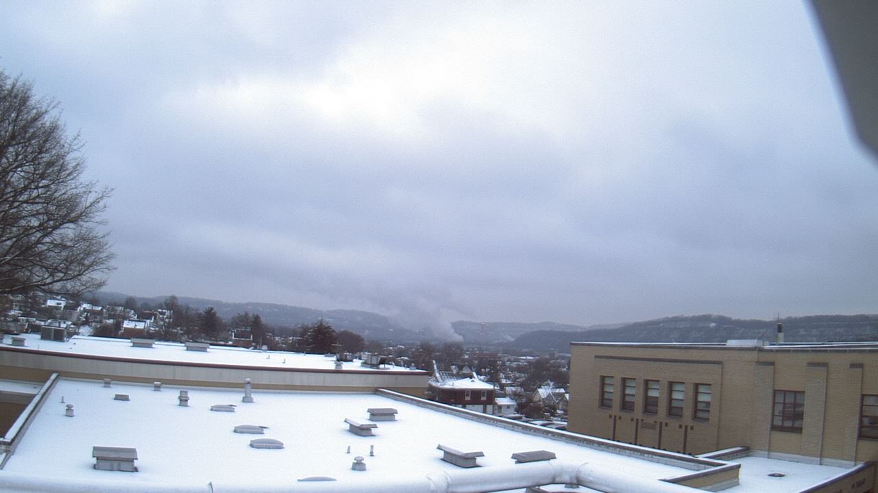 Thumbnail for current weather camera view from Roy A Hunt Elementary School in Arnold, Pennsylvania