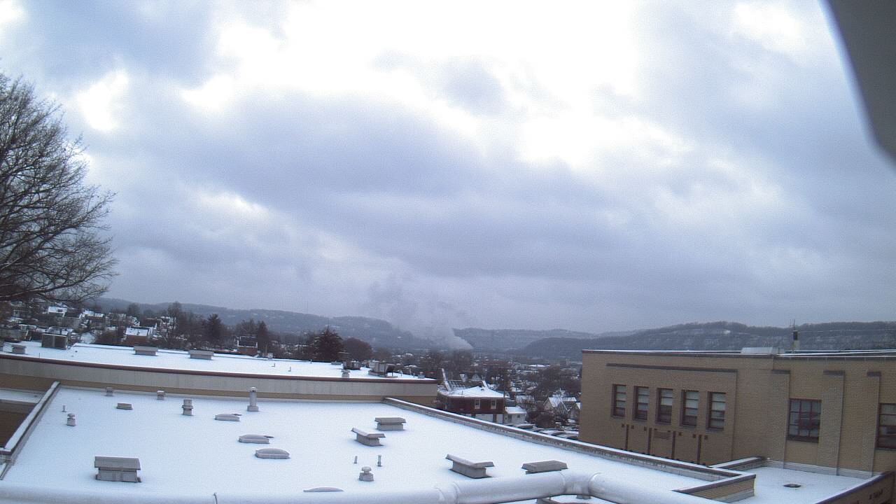 Thumbnail for current weather camera view from Roy A Hunt Elementary School in Arnold, Pennsylvania