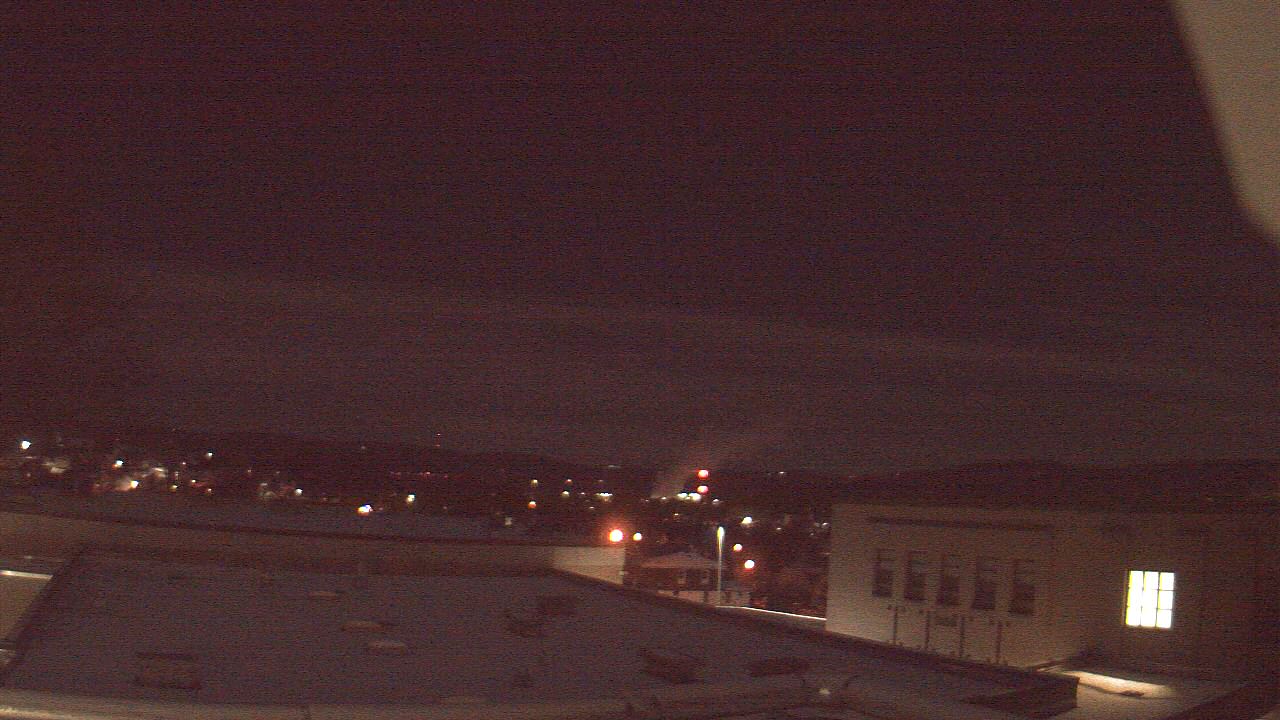 Thumbnail for current weather camera view from Roy A Hunt Elementary School in Arnold, Pennsylvania