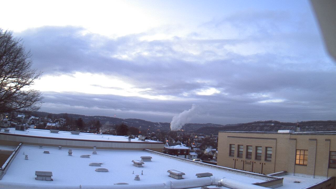Thumbnail for current weather camera view from Roy A Hunt Elementary School in Arnold, Pennsylvania