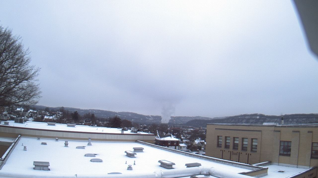 Thumbnail for current weather camera view from Roy A Hunt Elementary School in Arnold, Pennsylvania