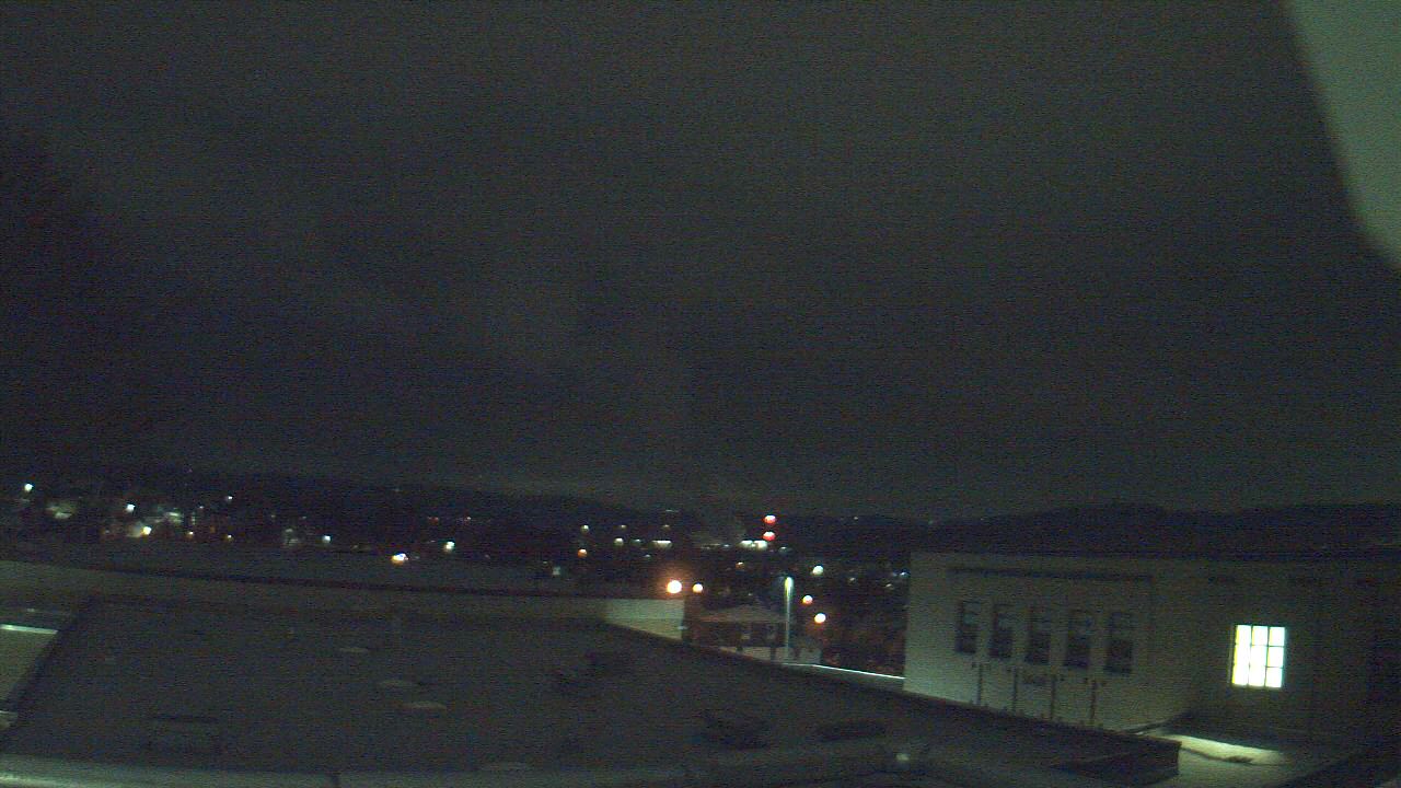 Thumbnail for current weather camera view from Roy A Hunt Elementary School in Arnold, Pennsylvania