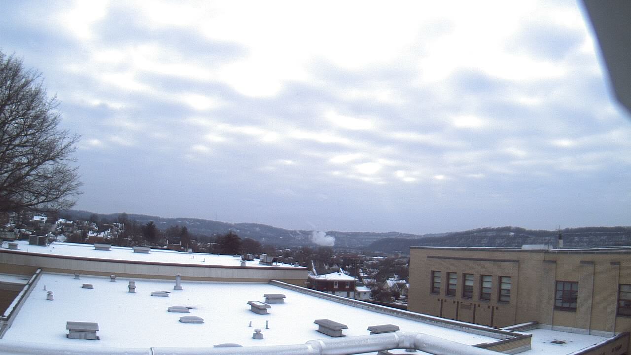 Thumbnail for current weather camera view from Roy A Hunt Elementary School in Arnold, Pennsylvania