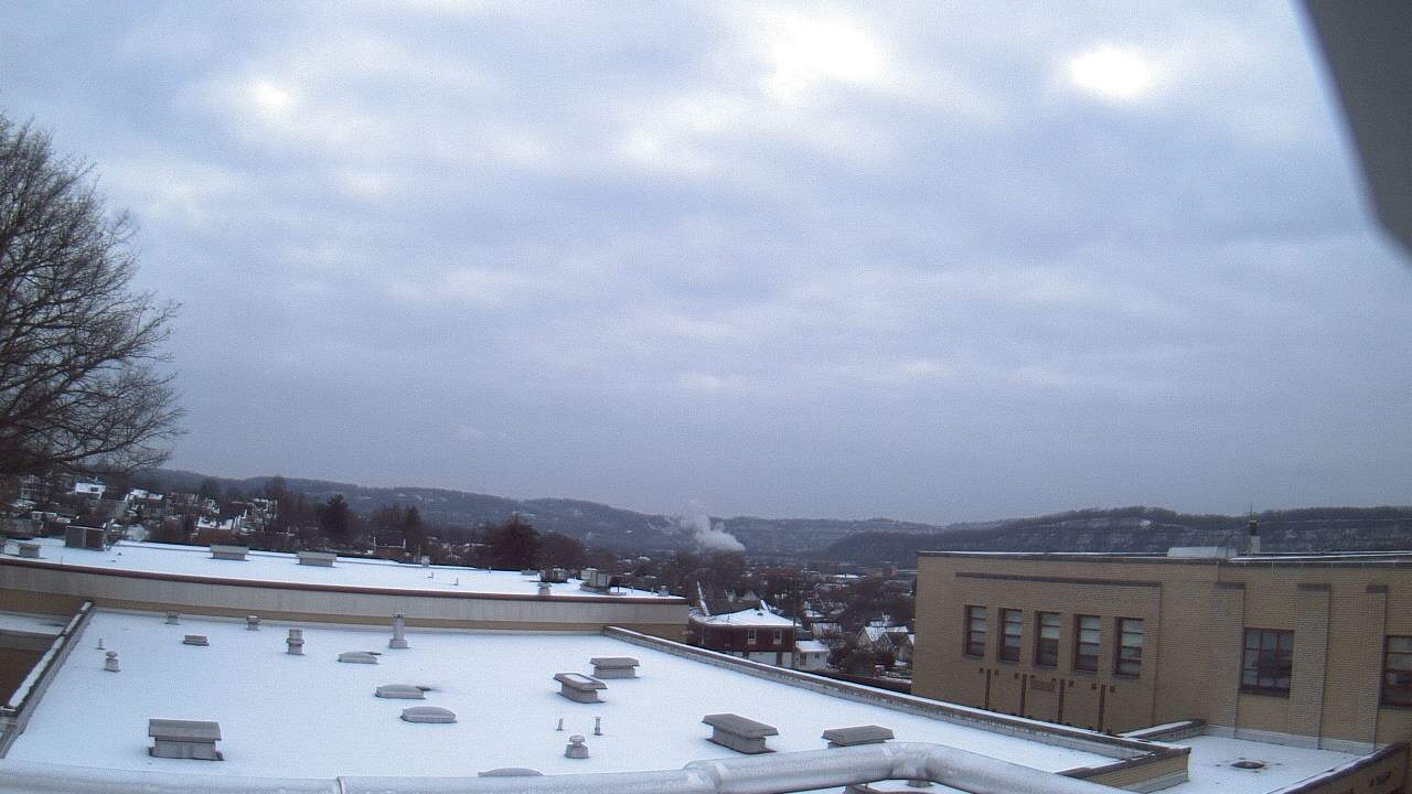 Thumbnail for current weather camera view from Roy A Hunt Elementary School in Arnold, Pennsylvania