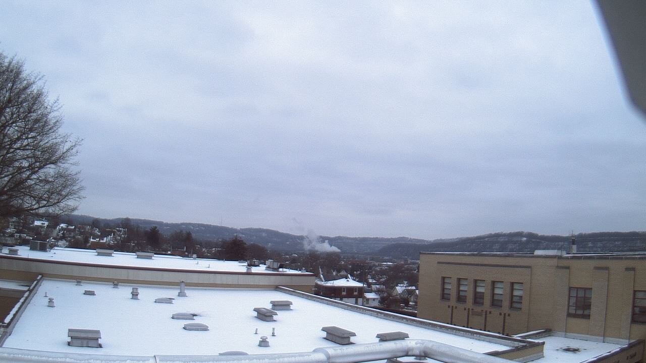Thumbnail for current weather camera view from Roy A Hunt Elementary School in Arnold, Pennsylvania