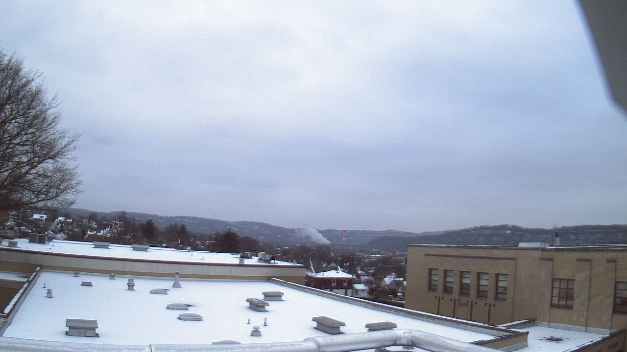 Thumbnail for current weather camera view from Roy A Hunt Elementary School in Arnold, Pennsylvania