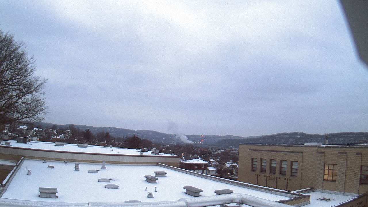 Thumbnail for current weather camera view from Roy A Hunt Elementary School in Arnold, Pennsylvania