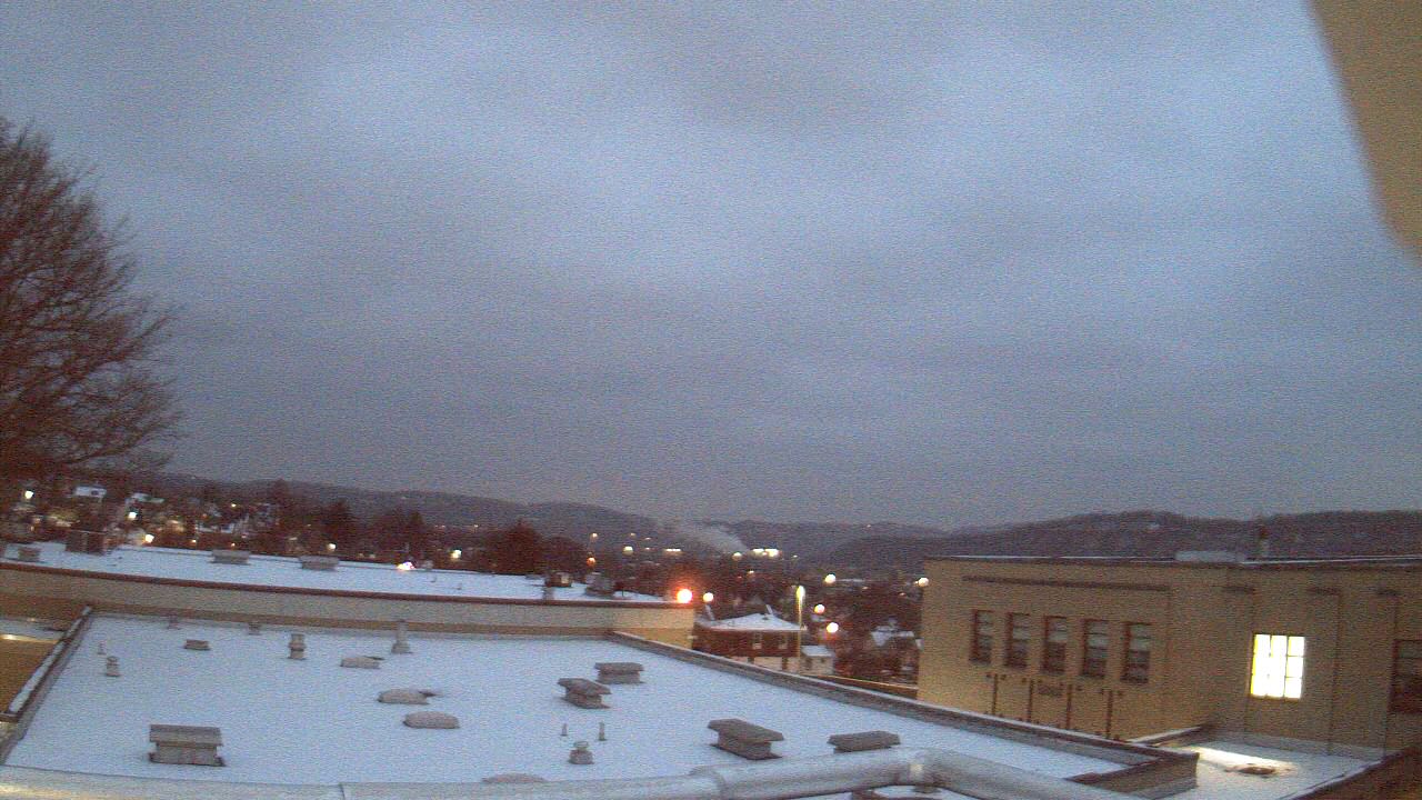 Thumbnail for current weather camera view from Roy A Hunt Elementary School in Arnold, Pennsylvania