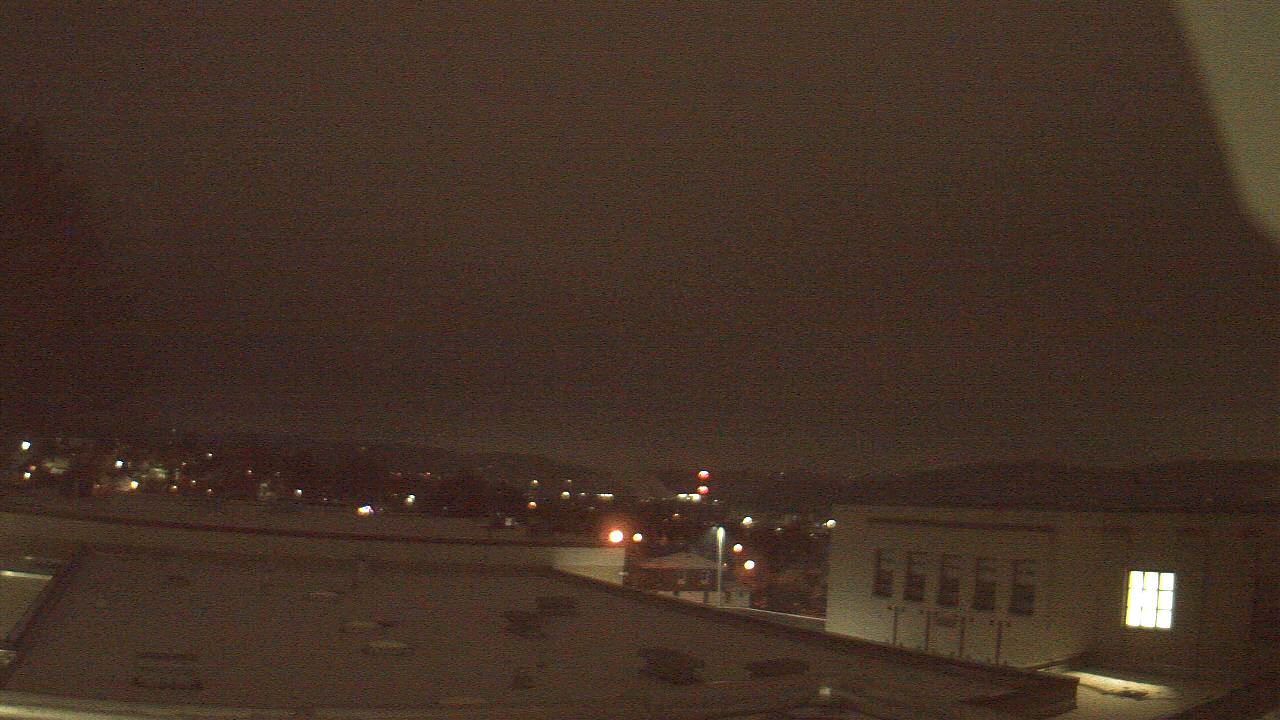 Thumbnail for current weather camera view from Roy A Hunt Elementary School in Arnold, Pennsylvania