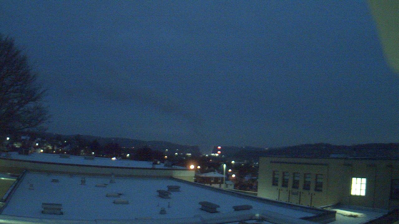 Thumbnail for current weather camera view from Roy A Hunt Elementary School in Arnold, Pennsylvania