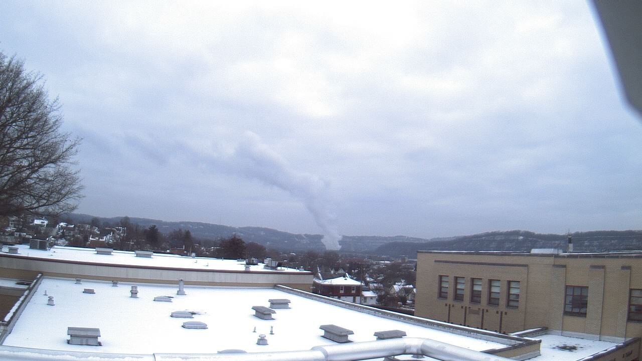 Thumbnail for current weather camera view from Roy A Hunt Elementary School in Arnold, Pennsylvania