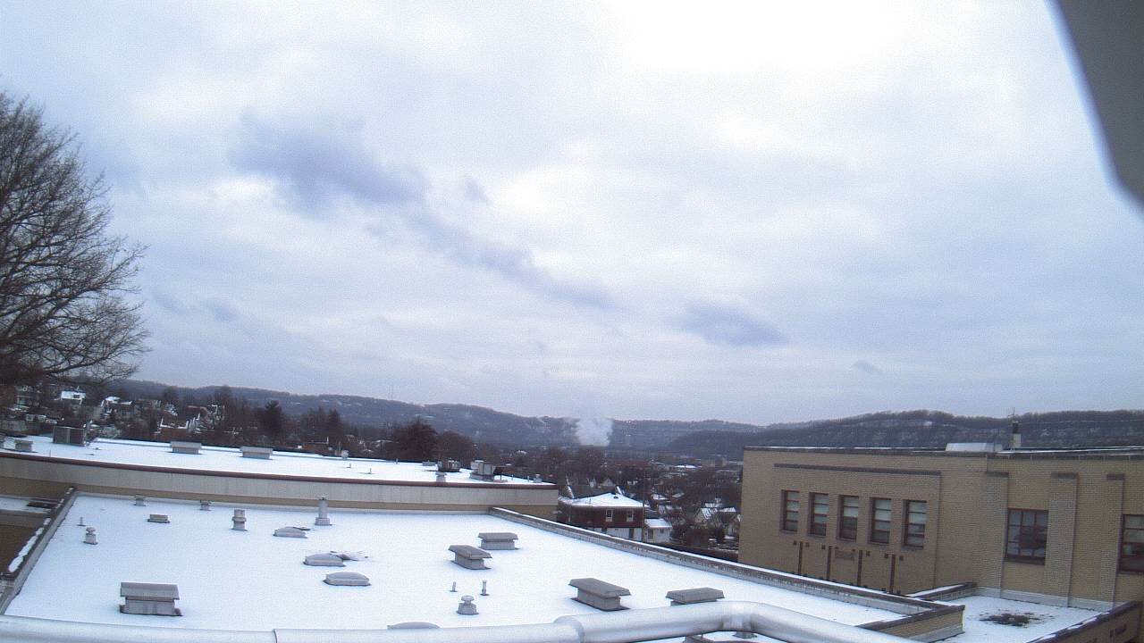 Thumbnail for current weather camera view from Roy A Hunt Elementary School in Arnold, Pennsylvania