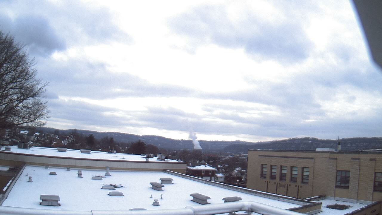 Thumbnail for current weather camera view from Roy A Hunt Elementary School in Arnold, Pennsylvania