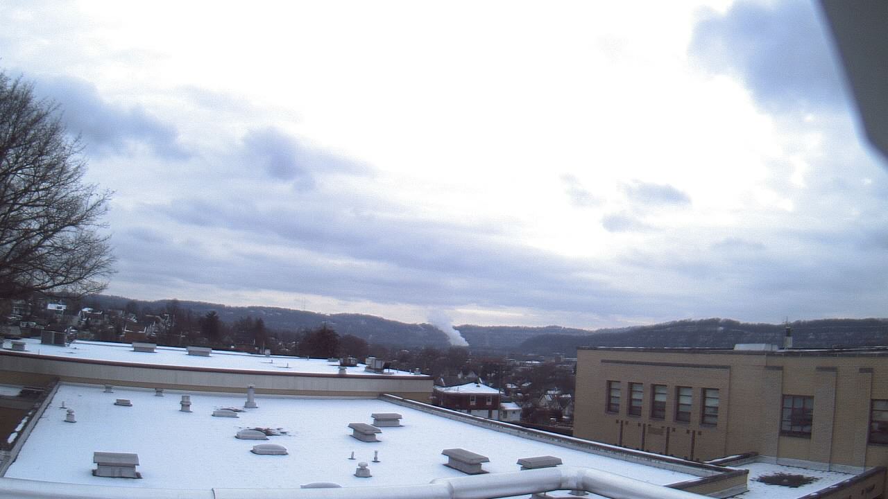 Thumbnail for current weather camera view from Roy A Hunt Elementary School in Arnold, Pennsylvania