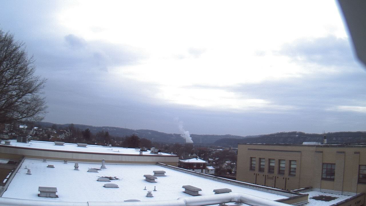Thumbnail for current weather camera view from Roy A Hunt Elementary School in Arnold, Pennsylvania