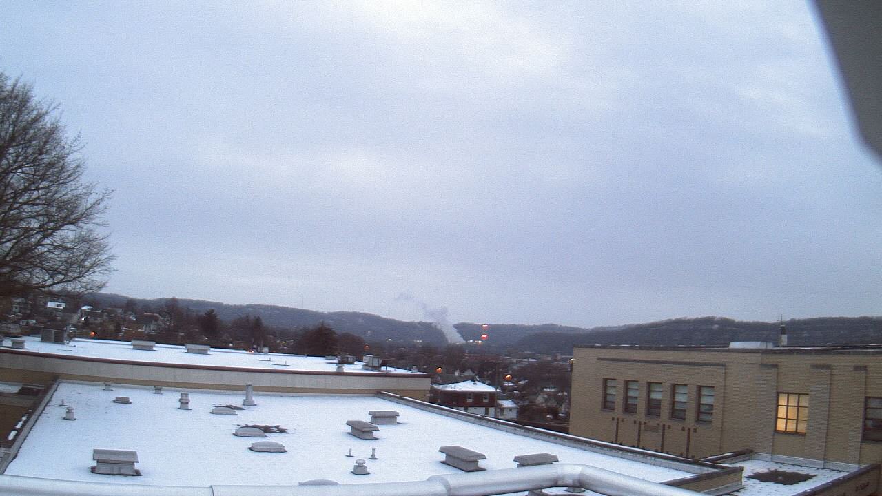 Thumbnail for current weather camera view from Roy A Hunt Elementary School in Arnold, Pennsylvania