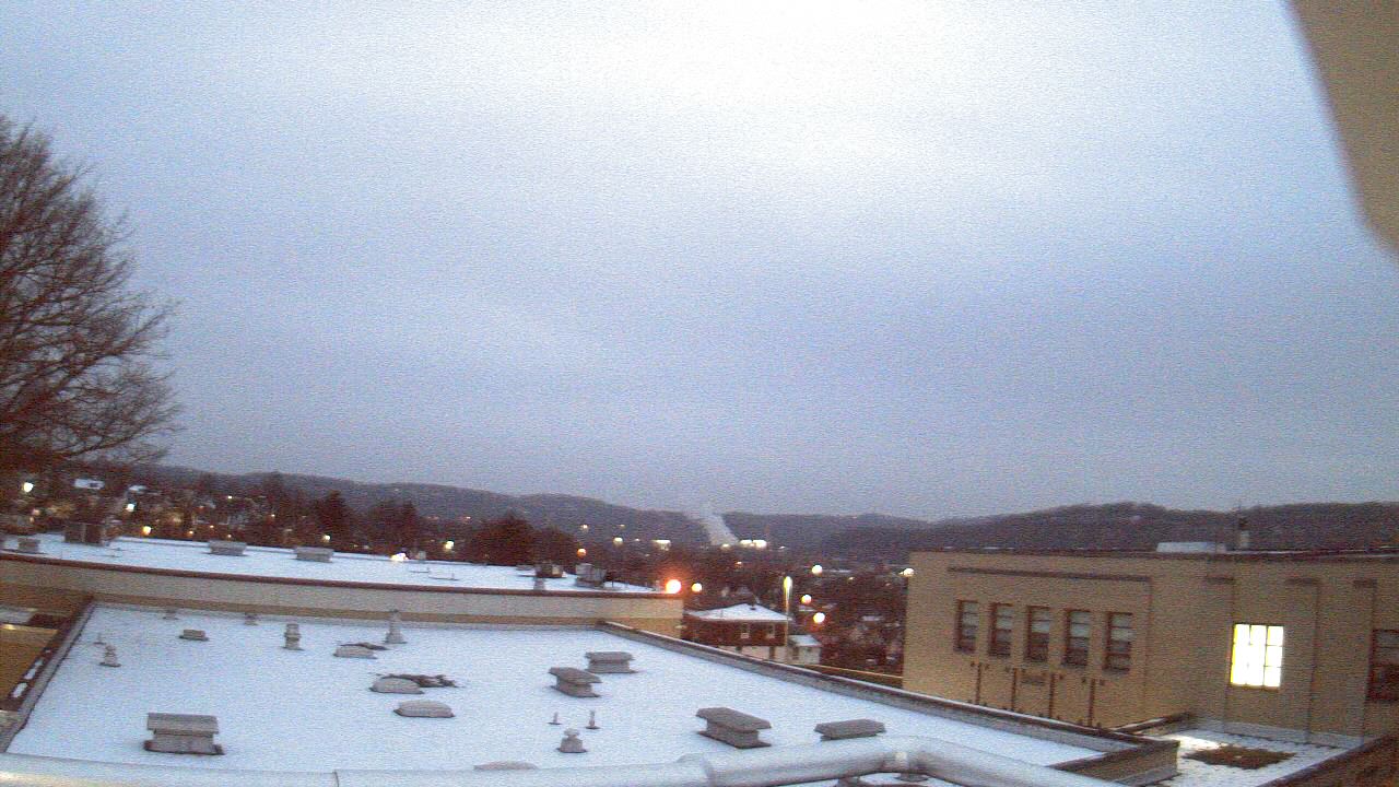 Thumbnail for current weather camera view from Roy A Hunt Elementary School in Arnold, Pennsylvania