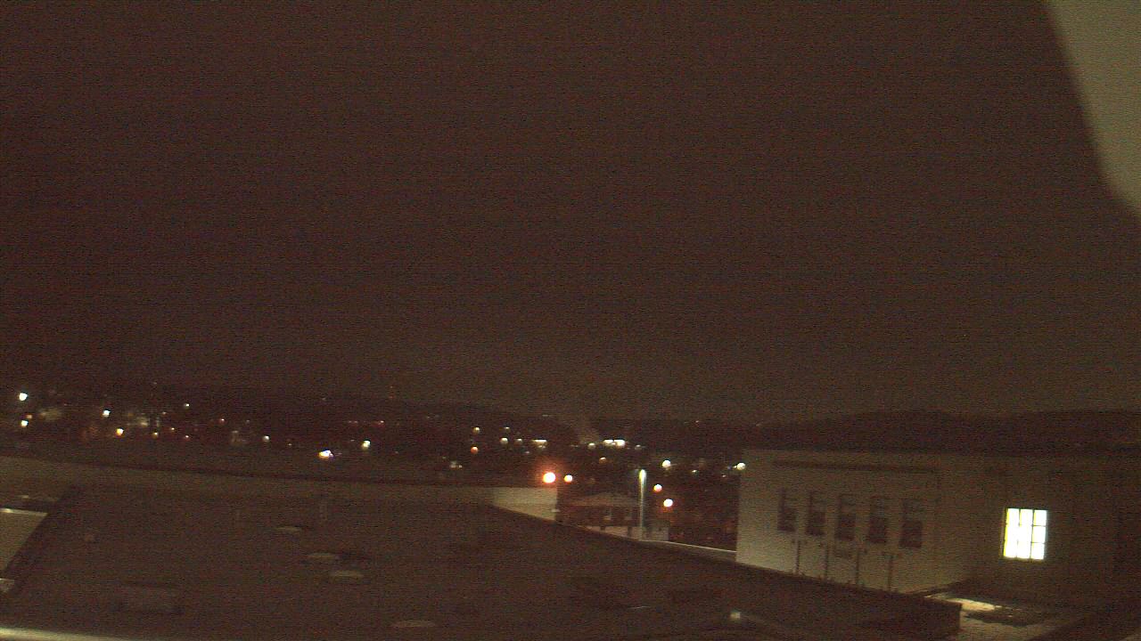 Thumbnail for current weather camera view from Roy A Hunt Elementary School in Arnold, Pennsylvania