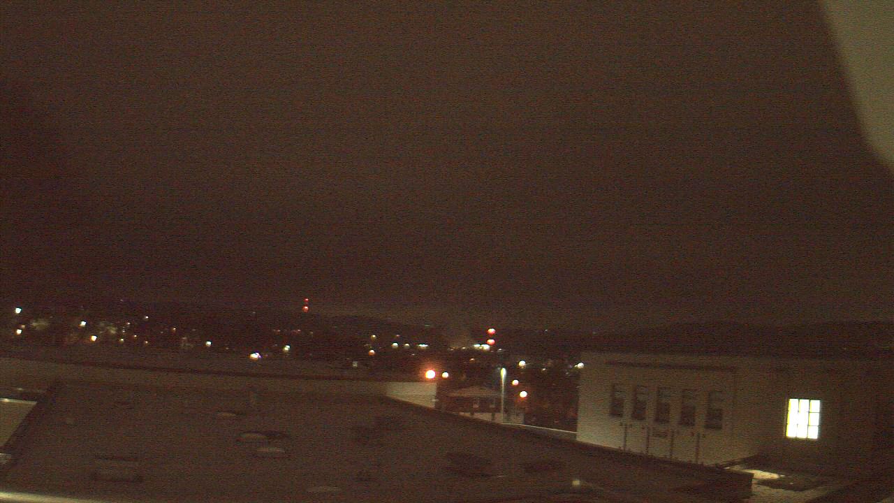 Thumbnail for current weather camera view from Roy A Hunt Elementary School in Arnold, Pennsylvania