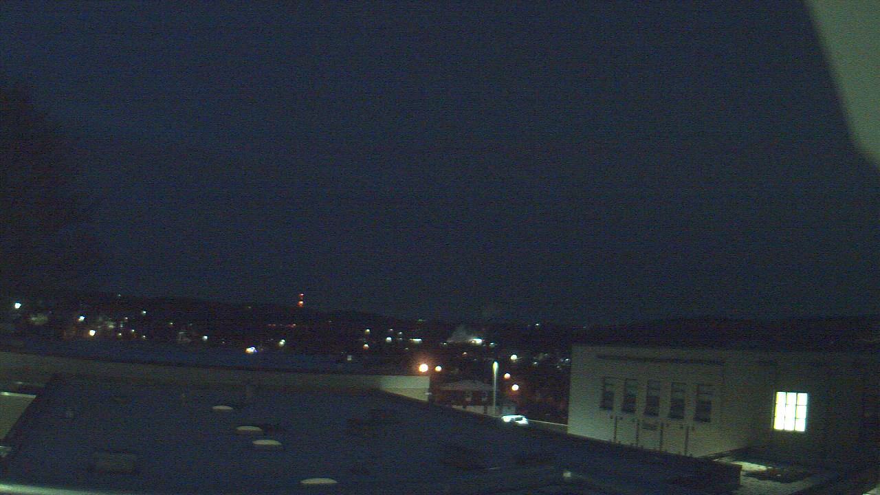 Thumbnail for current weather camera view from Roy A Hunt Elementary School in Arnold, Pennsylvania