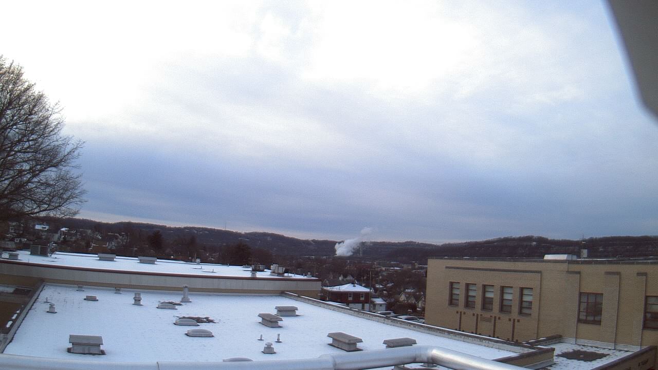 Thumbnail for current weather camera view from Roy A Hunt Elementary School in Arnold, Pennsylvania
