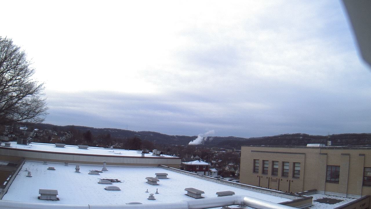 Thumbnail for current weather camera view from Roy A Hunt Elementary School in Arnold, Pennsylvania