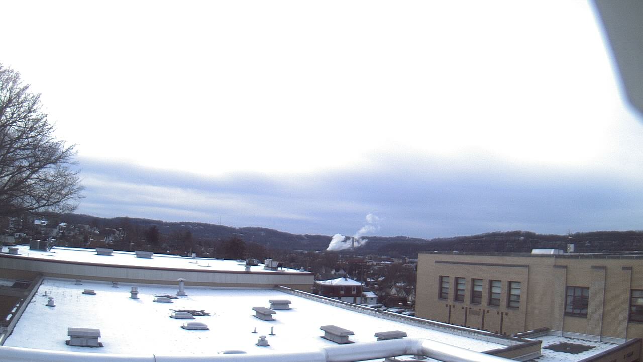 Thumbnail for current weather camera view from Roy A Hunt Elementary School in Arnold, Pennsylvania