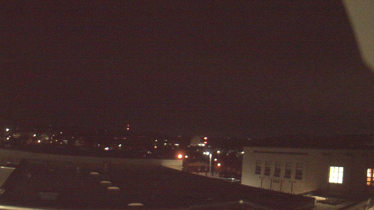 Thumbnail for current weather camera view from Roy A Hunt Elementary School in Arnold, Pennsylvania
