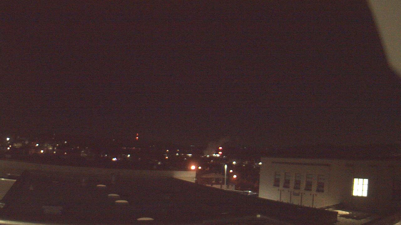 Thumbnail for current weather camera view from Roy A Hunt Elementary School in Arnold, Pennsylvania