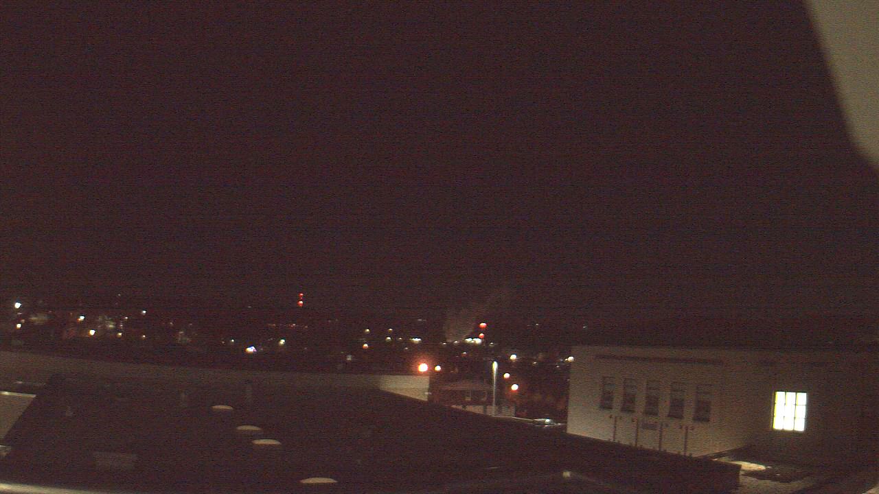 Thumbnail for current weather camera view from Roy A Hunt Elementary School in Arnold, Pennsylvania