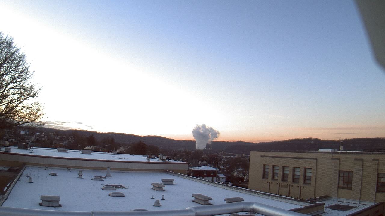 Thumbnail for current weather camera view from Roy A Hunt Elementary School in Arnold, Pennsylvania