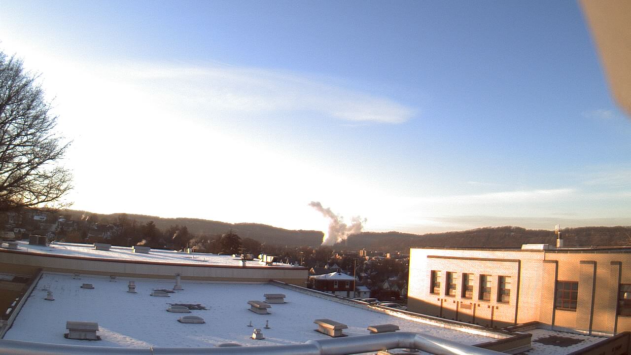 Thumbnail for current weather camera view from Roy A Hunt Elementary School in Arnold, Pennsylvania