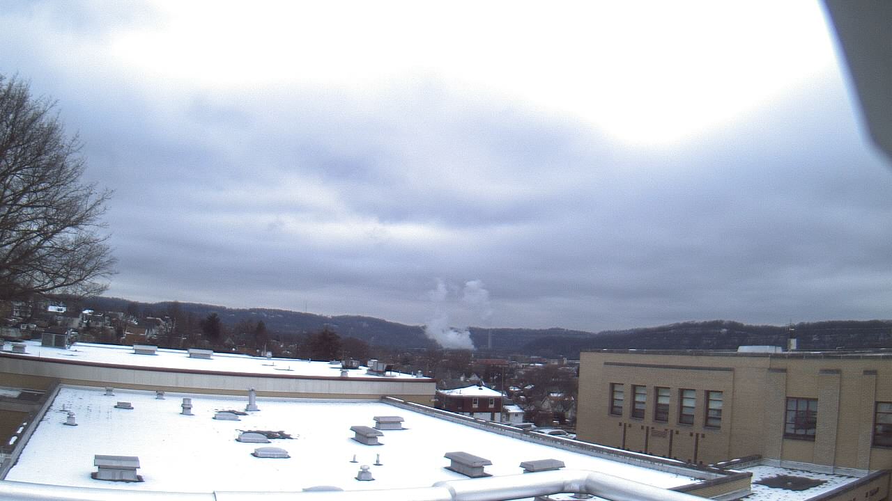 Thumbnail for current weather camera view from Roy A Hunt Elementary School in Arnold, Pennsylvania