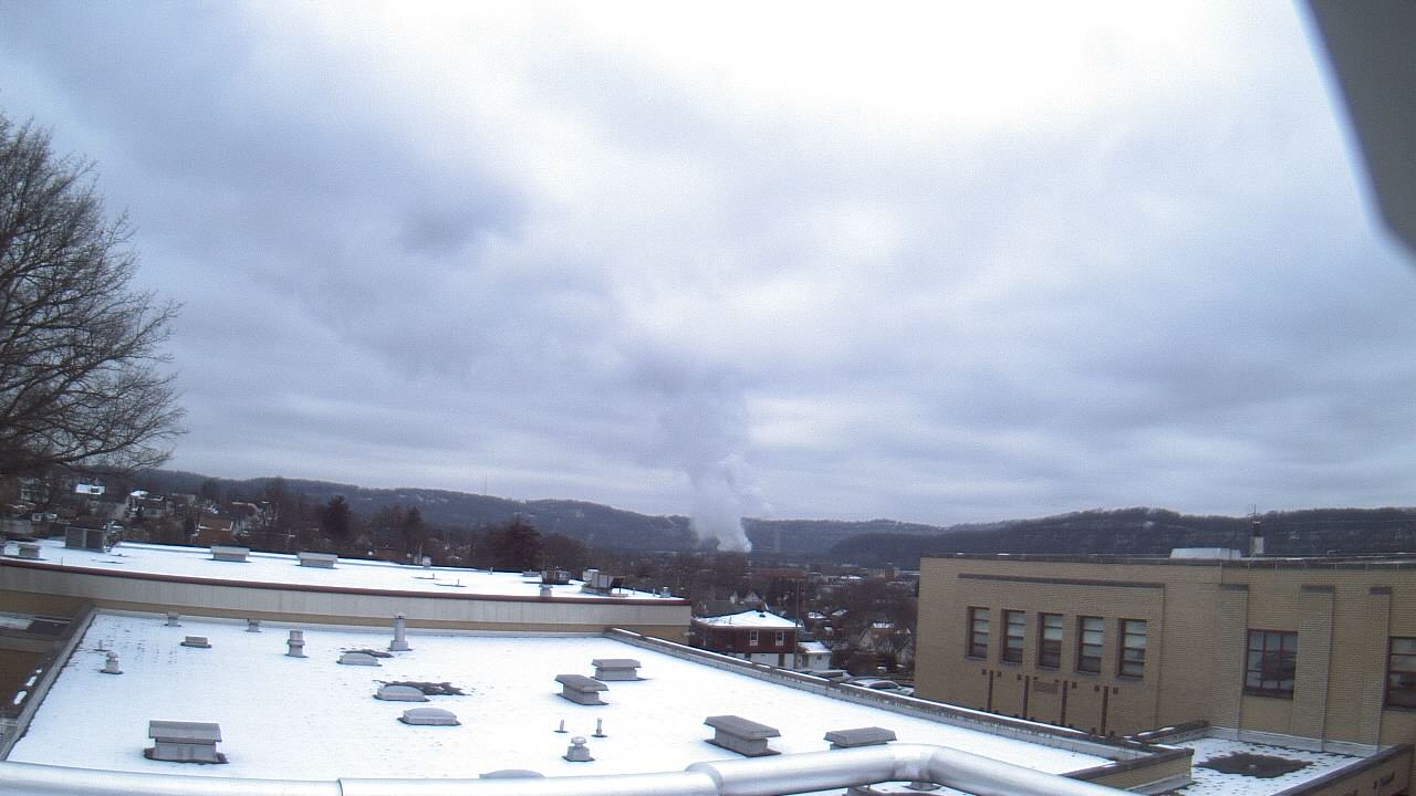 Thumbnail for current weather camera view from Roy A Hunt Elementary School in Arnold, Pennsylvania