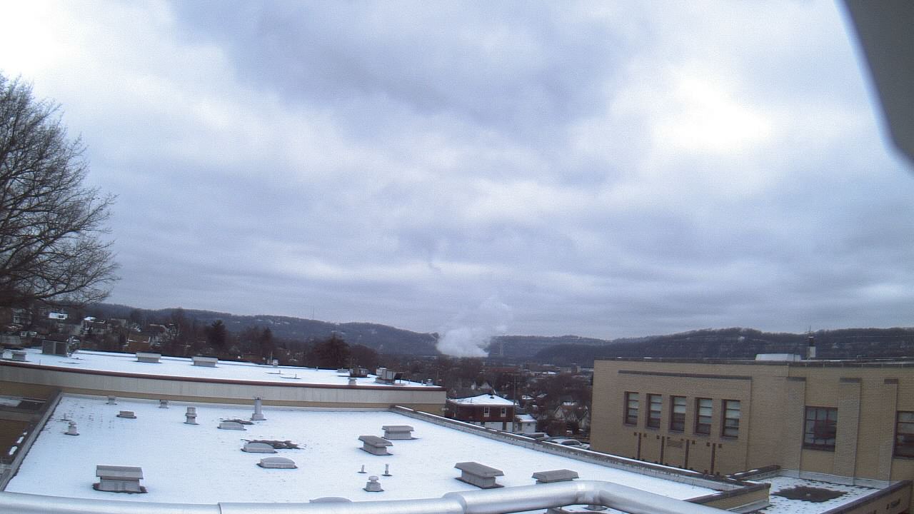 Thumbnail for current weather camera view from Roy A Hunt Elementary School in Arnold, Pennsylvania