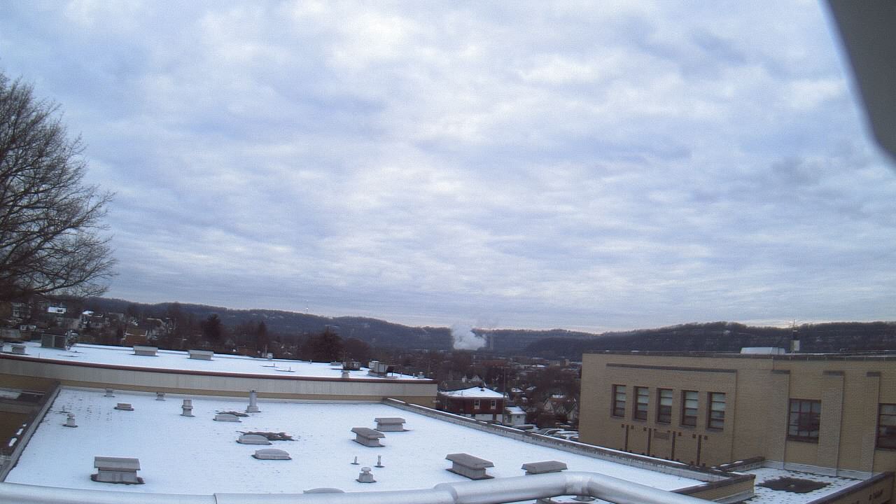 Thumbnail for current weather camera view from Roy A Hunt Elementary School in Arnold, Pennsylvania